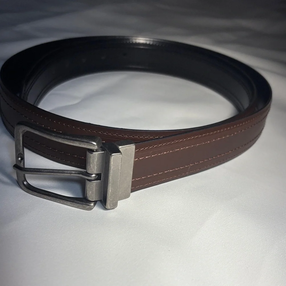 Source Unknown Dark Brown Leather Belt with Silver Buckle